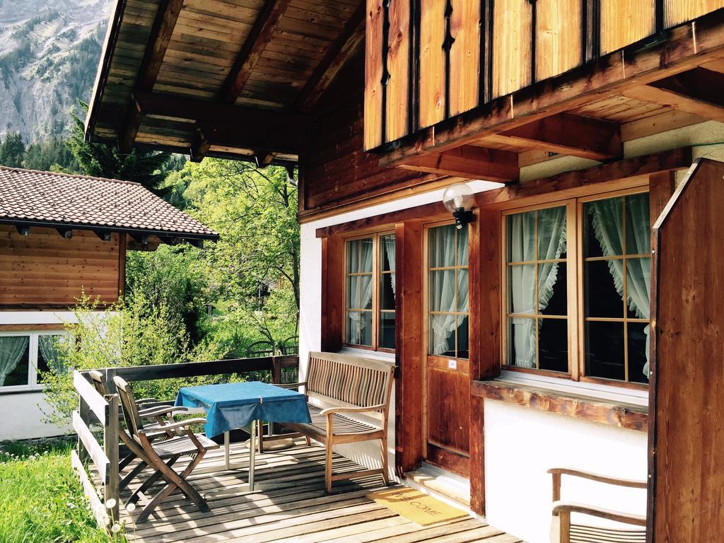 Alpen Chalet Kandersteg Rum bild