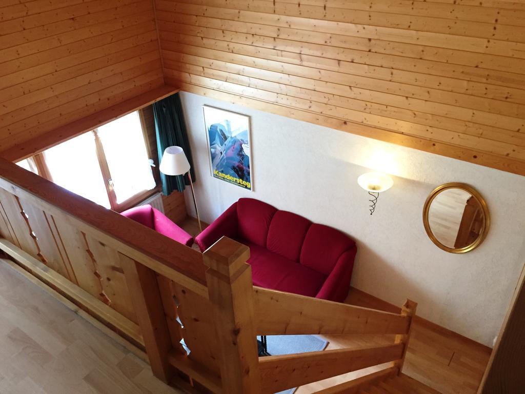 Alpen Chalet Kandersteg Rum bild