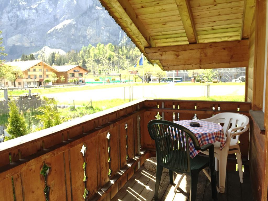 Alpen Chalet Kandersteg Rum bild