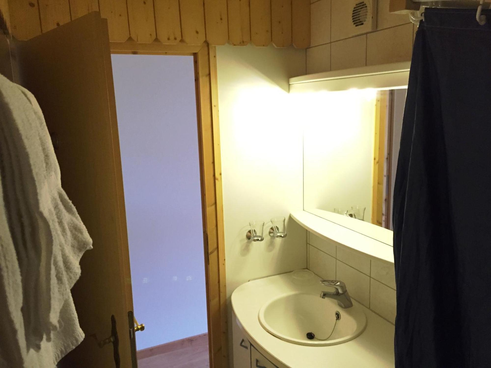 Alpen Chalet Kandersteg Rum bild
